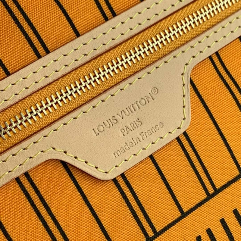 LV Shopping Bags